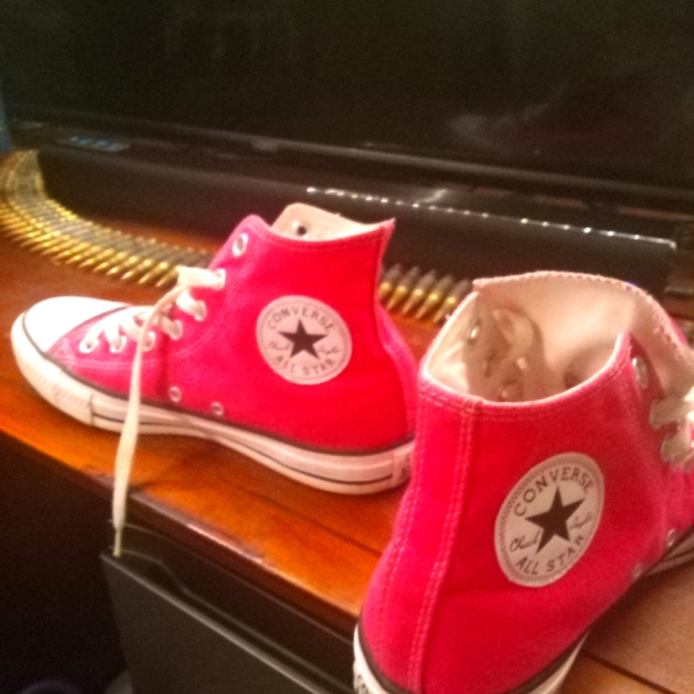 Converse Chuck Taylor All Stars hot pink!